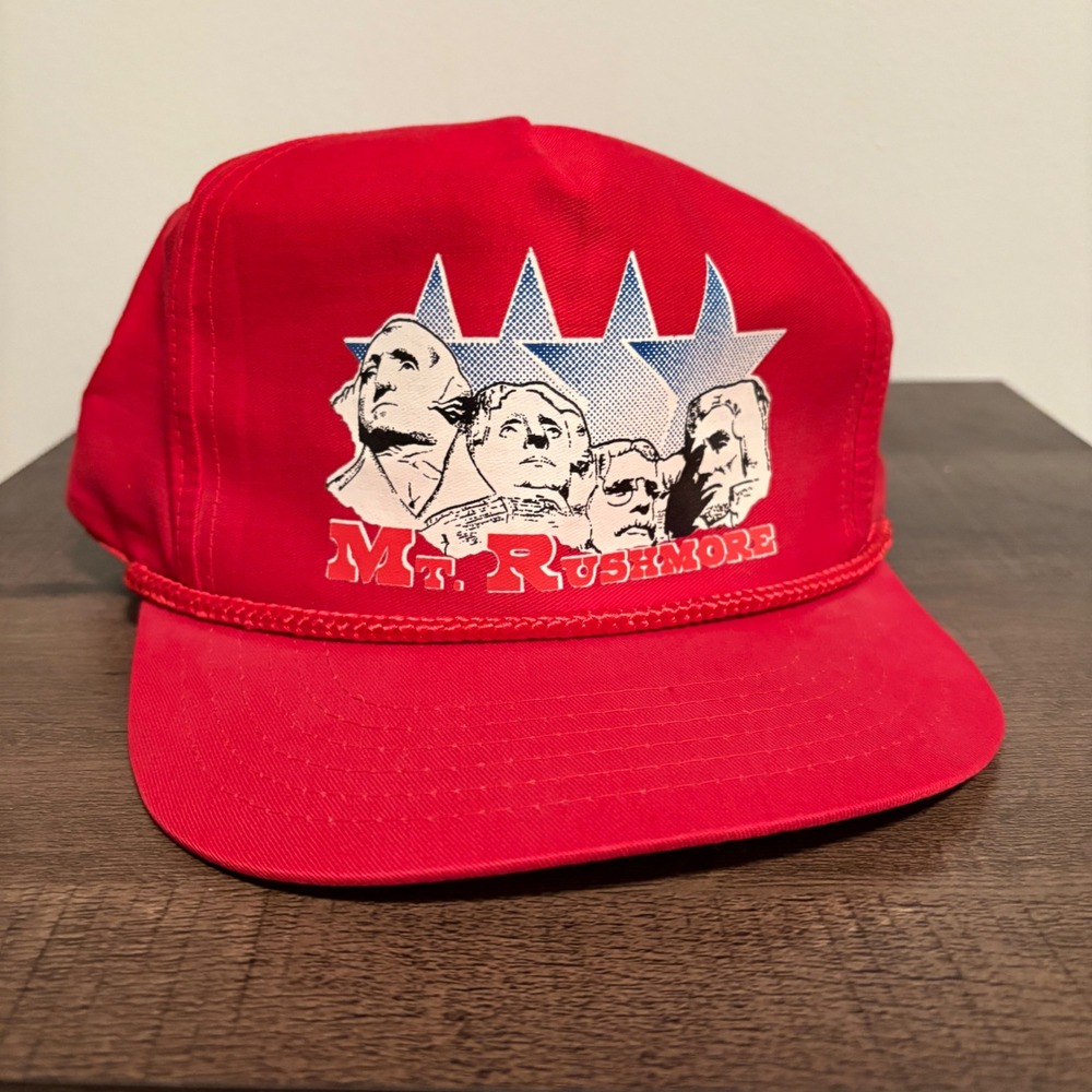Vintage Mt. Rushmore Red Snapback Hat Souvenir USA Patriotic Travel Cap‎